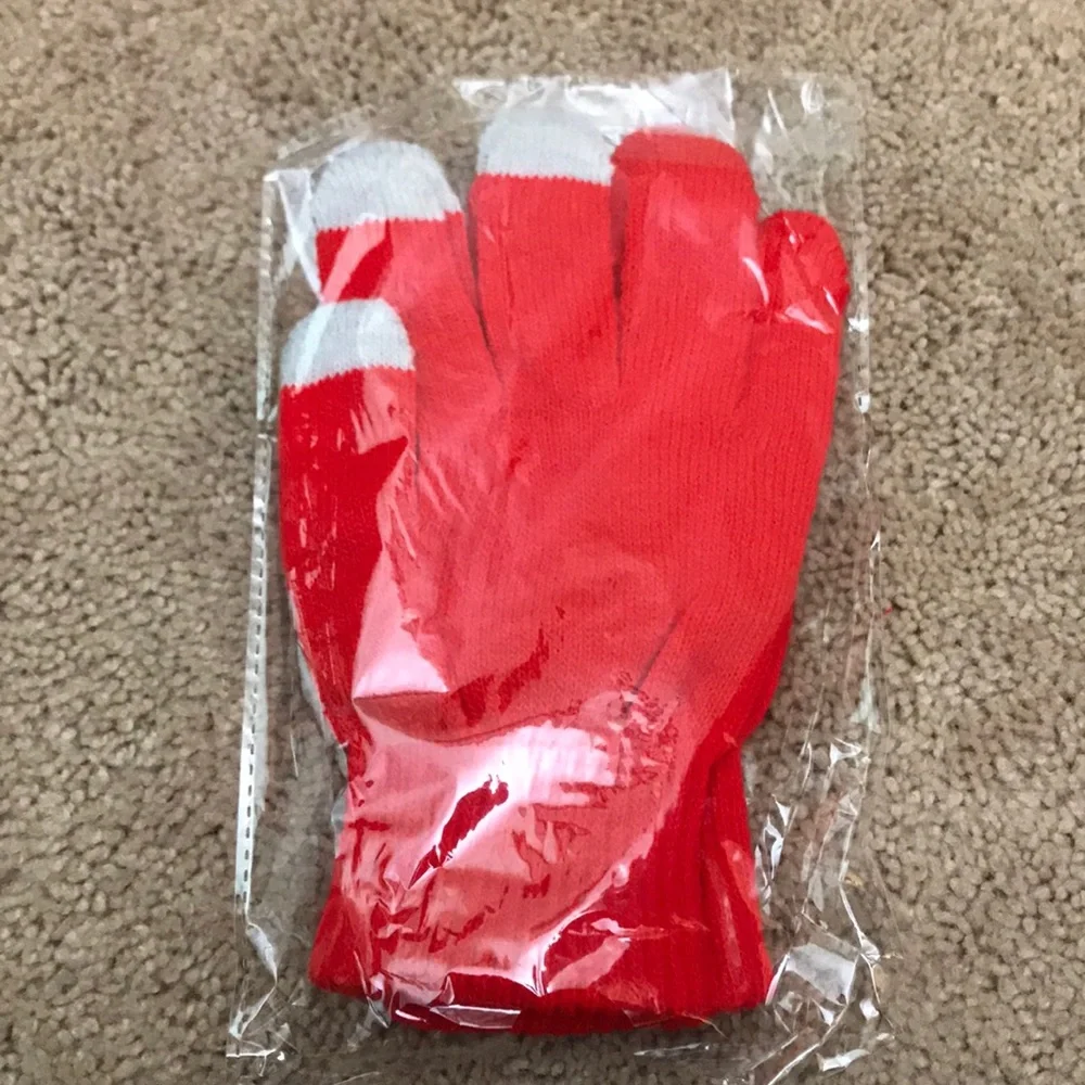 Red Touch Screen Knit Gloves